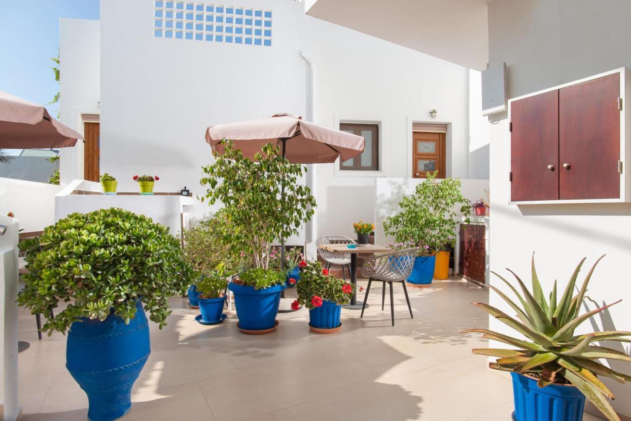 Angelica'S Deluxe Rooms In Adamas Adamantas (Milos) Exterior foto