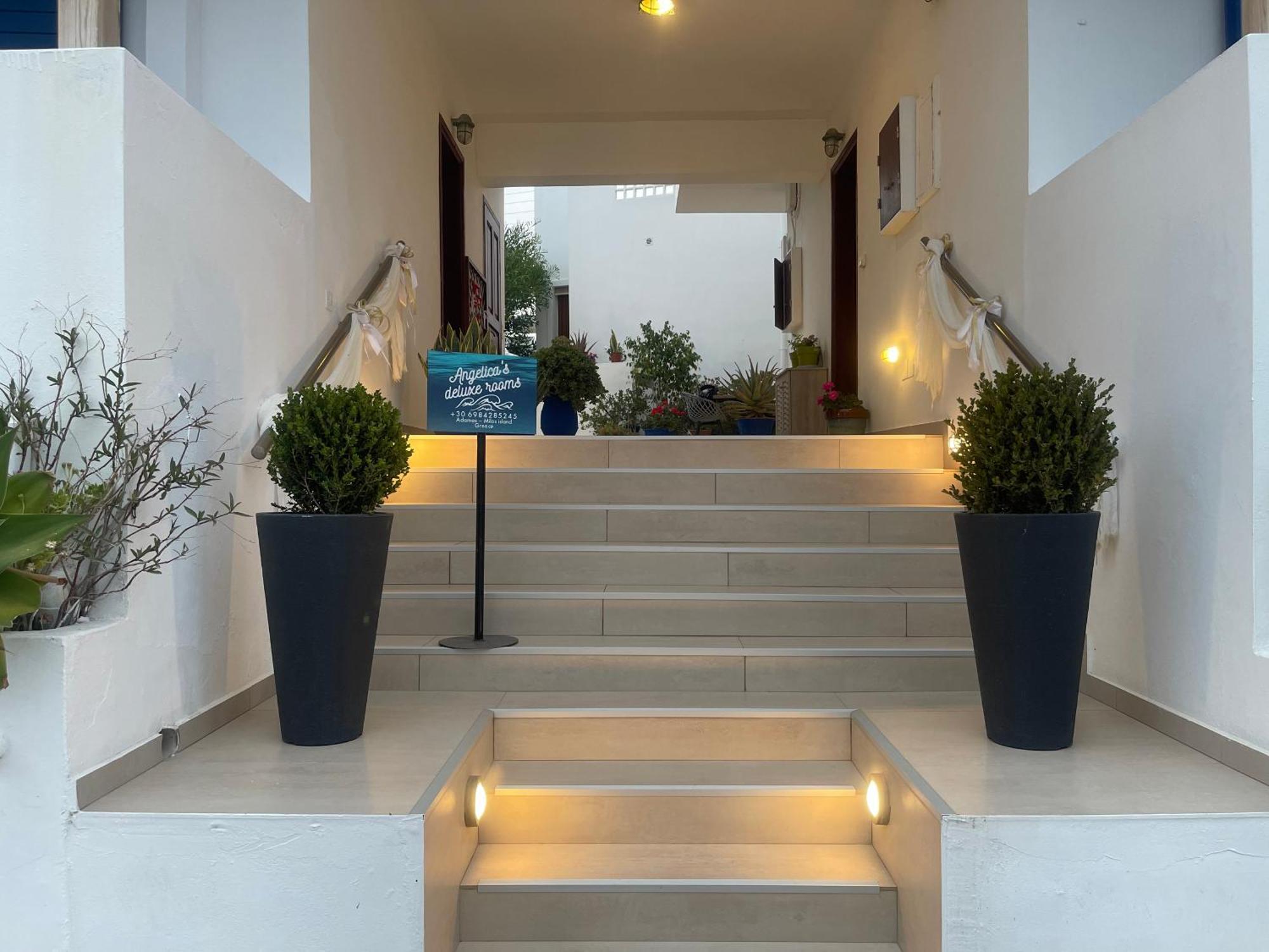 Angelica'S Deluxe Rooms In Adamas Adamantas (Milos) Exterior foto
